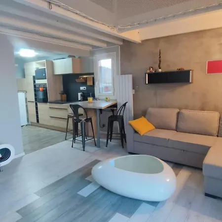 T2 5 Personnes Apartament *